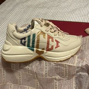 Gucci women sneakers